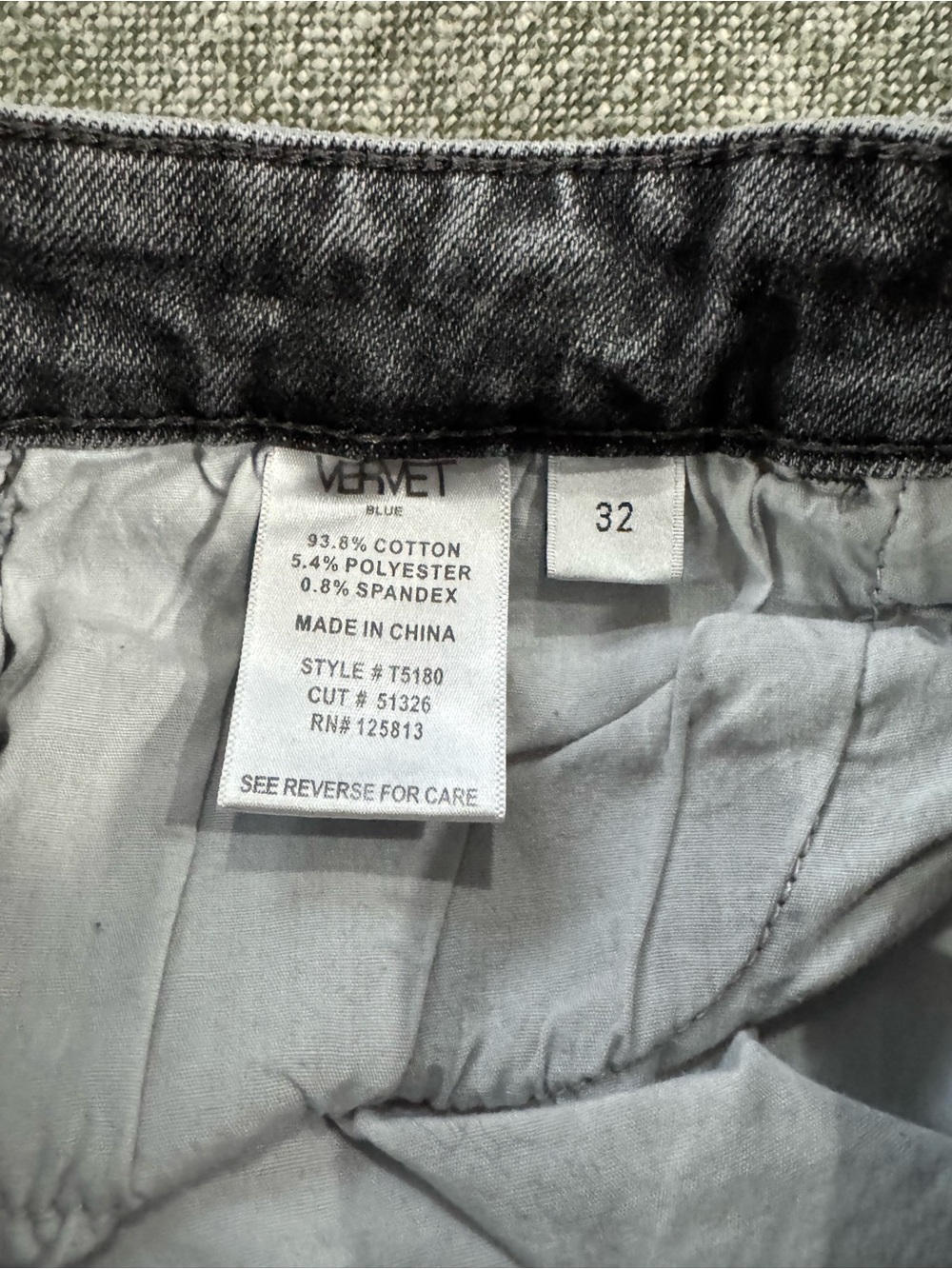 VERVET BY FLYING MONKEY Distressed Gray Cropped Jeans - Picture 4 of 9
